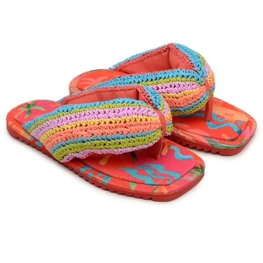 Farm Rio Toucan Puffy Fluffy Crochet Flip Flops Sandals size 8
